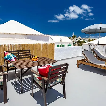 بيت للعطل The House - Location - Private Plunge Pool - Roof Terrace - 100m To *