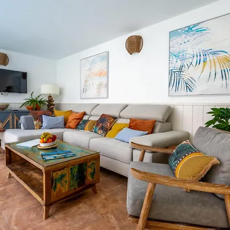 Сasa de vacaciones The House - Location - Private Plunge Pool - Roof Terrace - 100m To Costa Teguise