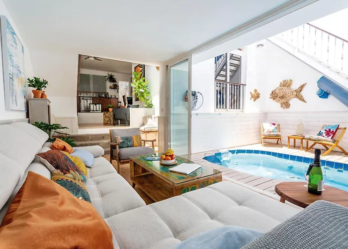 Сasa de vacaciones The House - Location - Private Plunge Pool - Roof Terrace - 100m To