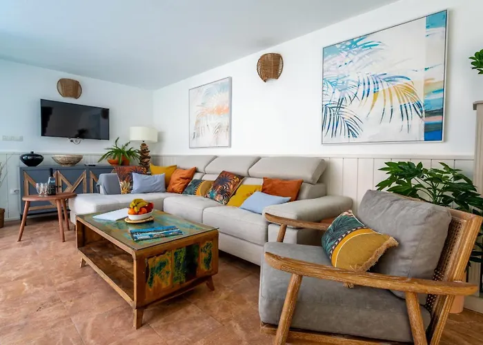 Дом отдыха The House - Location - Private Plunge Pool - Roof Terrace - 100m To Коста-Тегисе