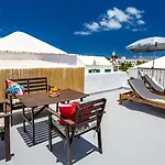 Semesterbostad The House - Location - Private Plunge Pool - Roof Terrace - 100m To *